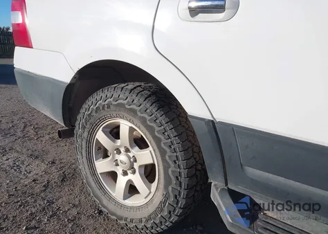 2013 Ford Expedition Xl z USA, uszkodzony, nr VIN 1FMJU1G52DEF49218